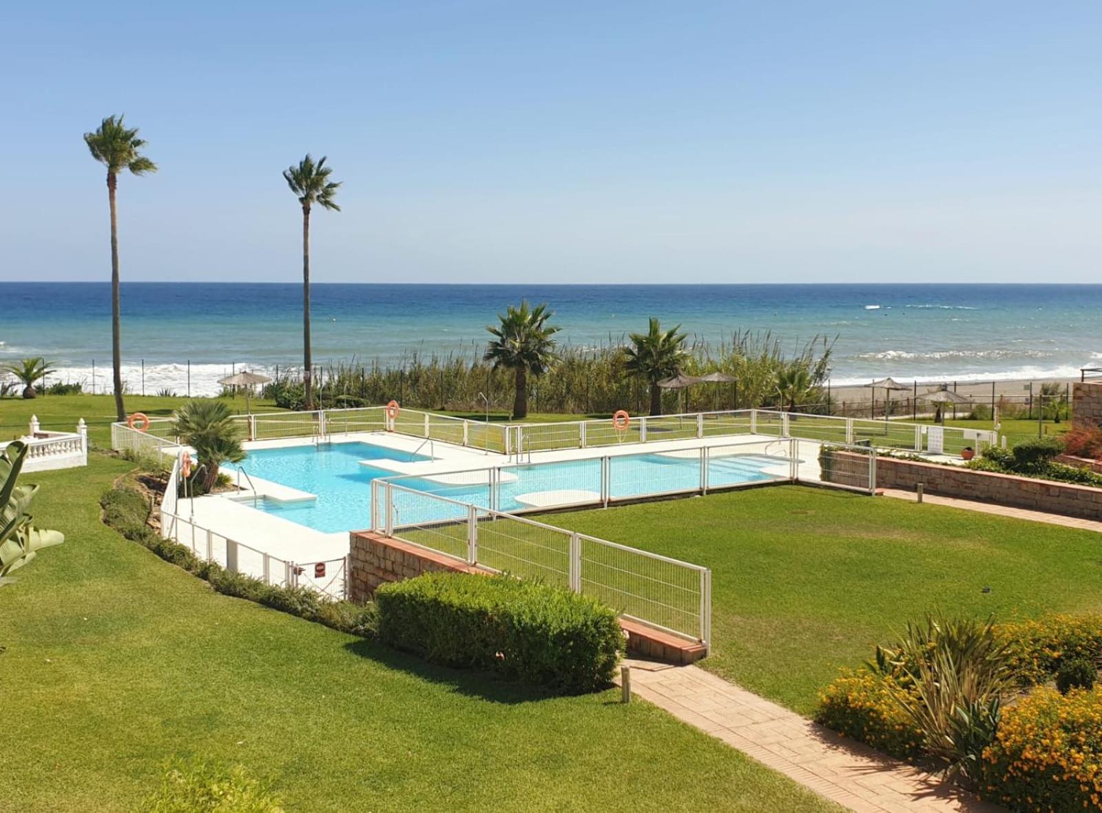 Casitamar Frontline Beach House Rental Casares Costa Near Estepona Bahia de Casares Exteriér fotografie